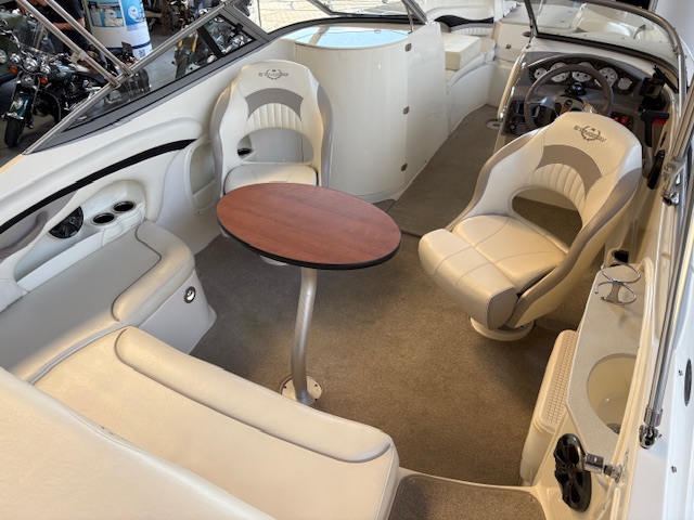 Stingray 235 LR