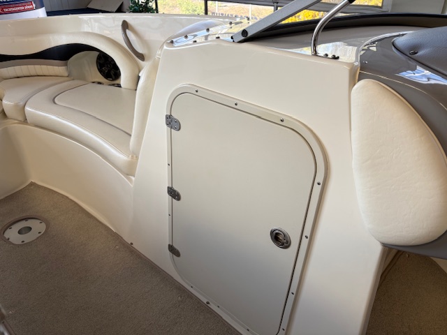 Stingray 235 LR