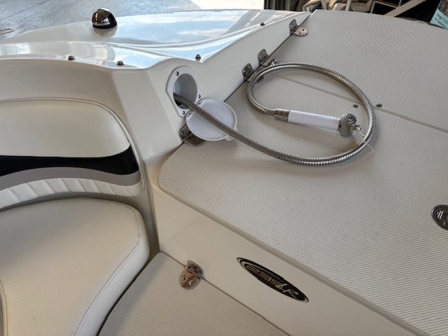 Stingray 235 LR