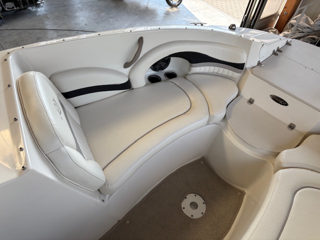 Stingray 235 LR