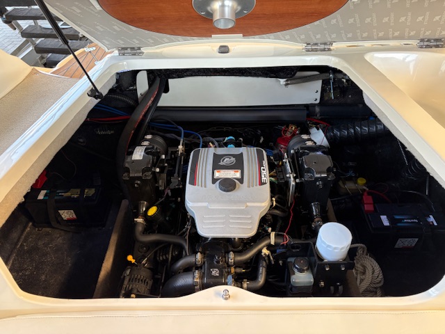 Stingray 235 LR