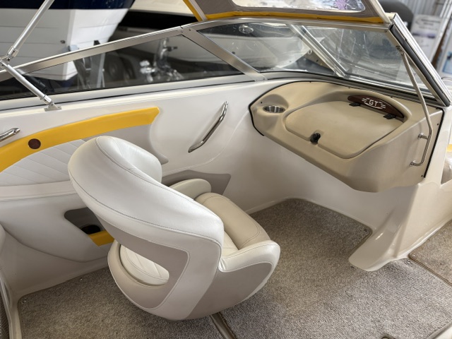Glastron GT 185