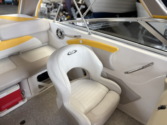 Glastron GT 185