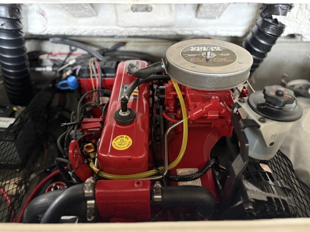 Glastron GT 185